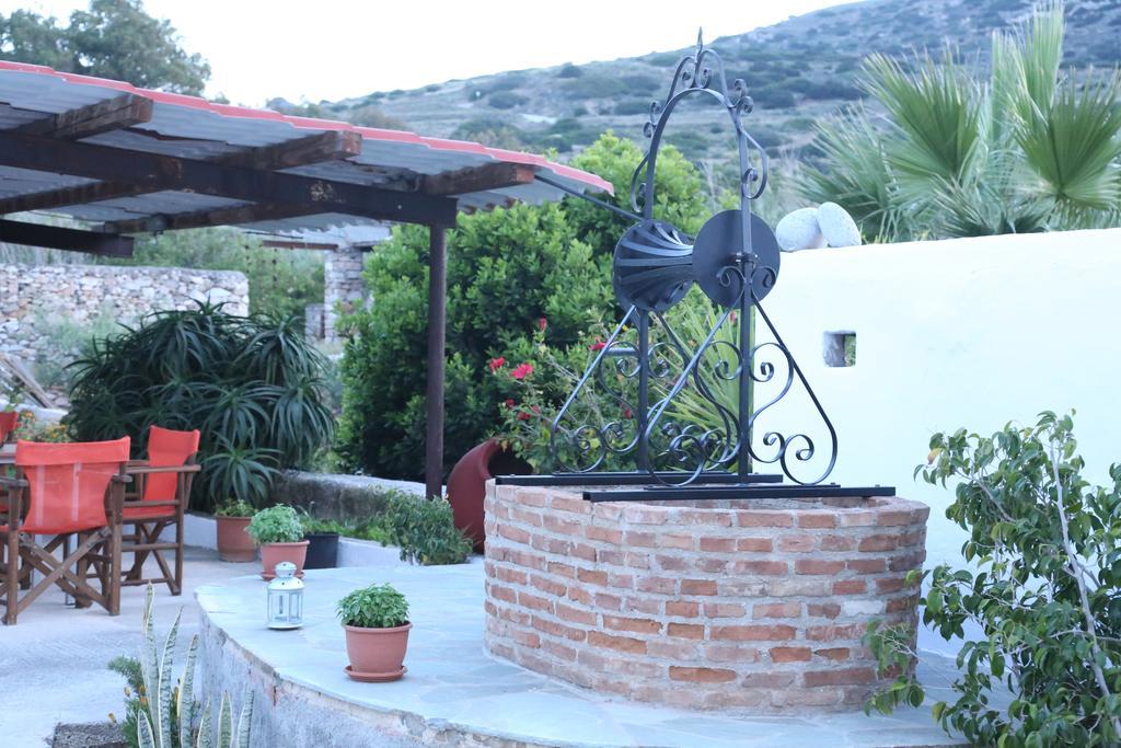 Oasis Rooms & Studios In Galissas Extérieur photo