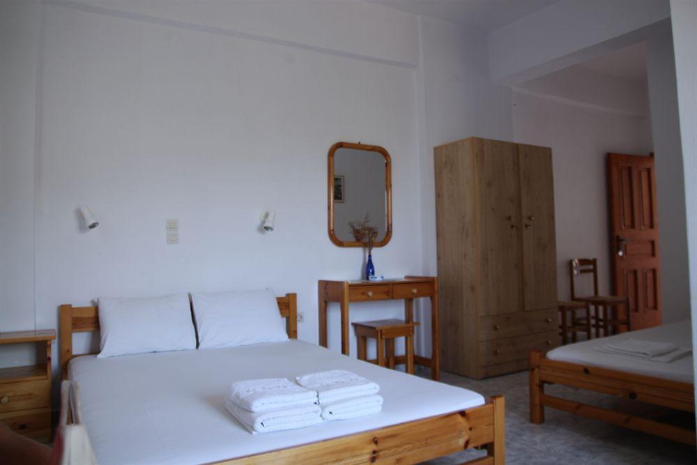 Oasis Rooms & Studios In Galissas Extérieur photo