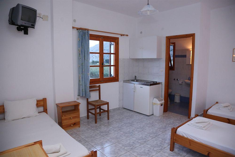 Oasis Rooms & Studios In Galissas Extérieur photo
