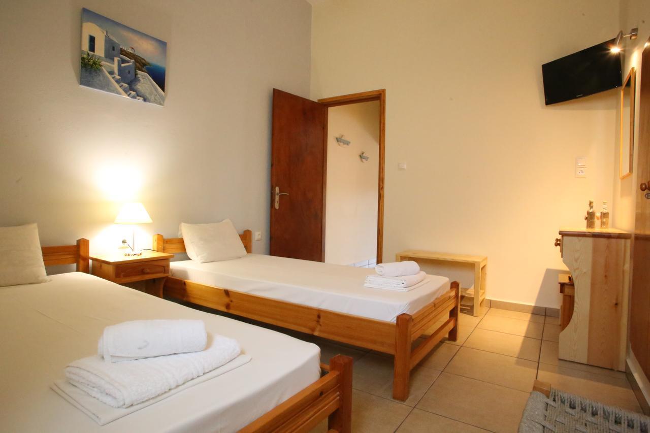 Oasis Rooms & Studios In Galissas Extérieur photo