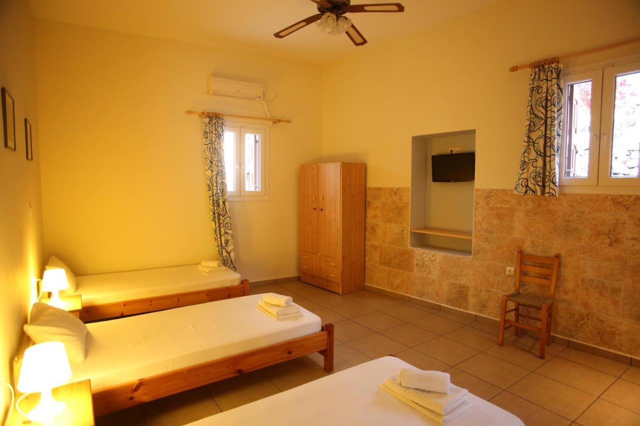 Oasis Rooms & Studios In Galissas Extérieur photo