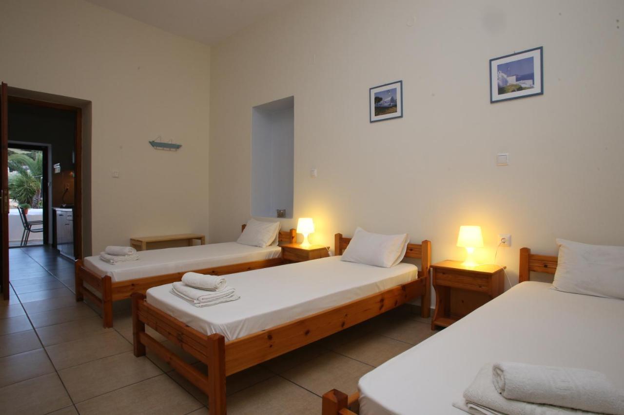 Oasis Rooms & Studios In Galissas Extérieur photo