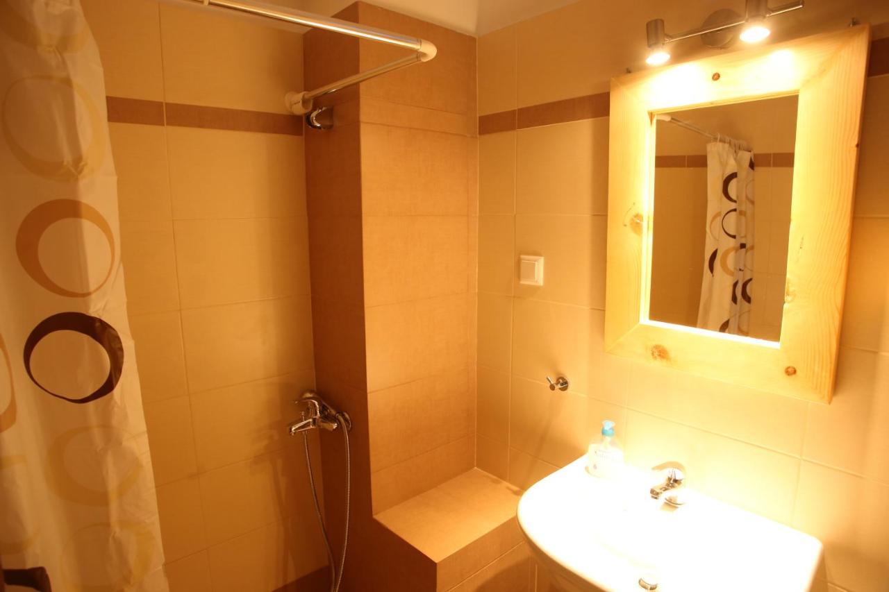 Oasis Rooms & Studios In Galissas Extérieur photo