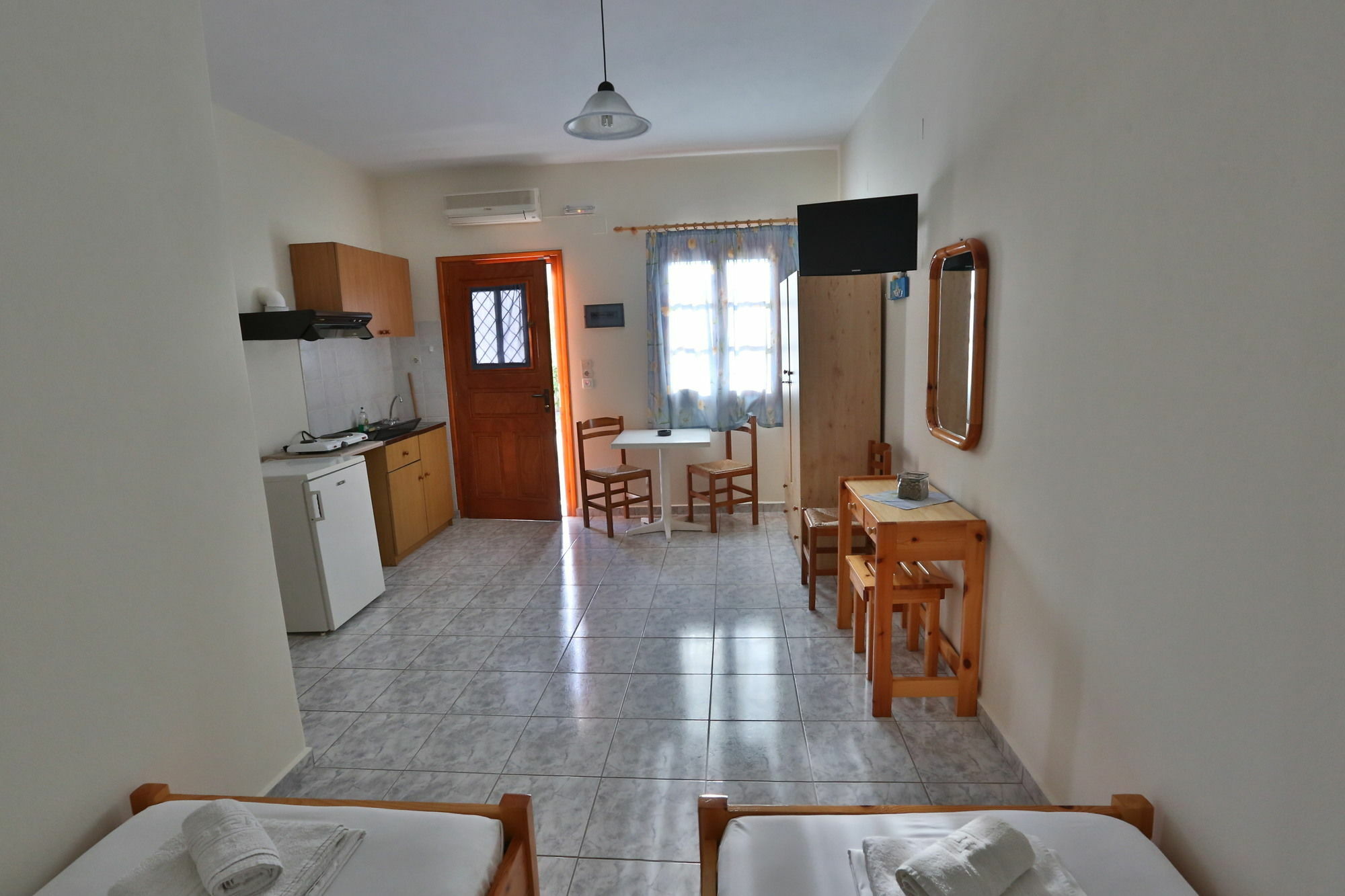 Oasis Rooms & Studios In Galissas Extérieur photo