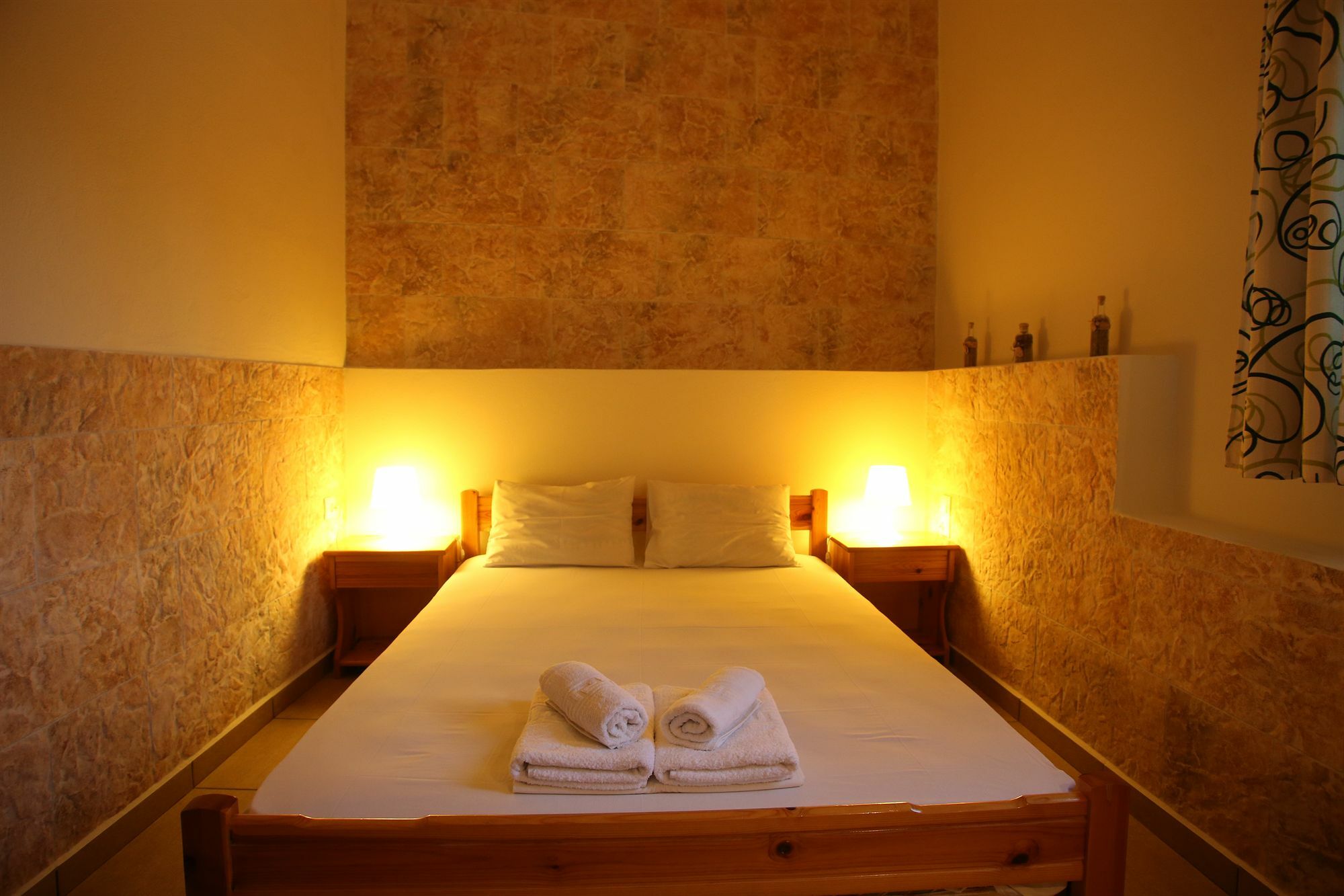 Oasis Rooms & Studios In Galissas Extérieur photo